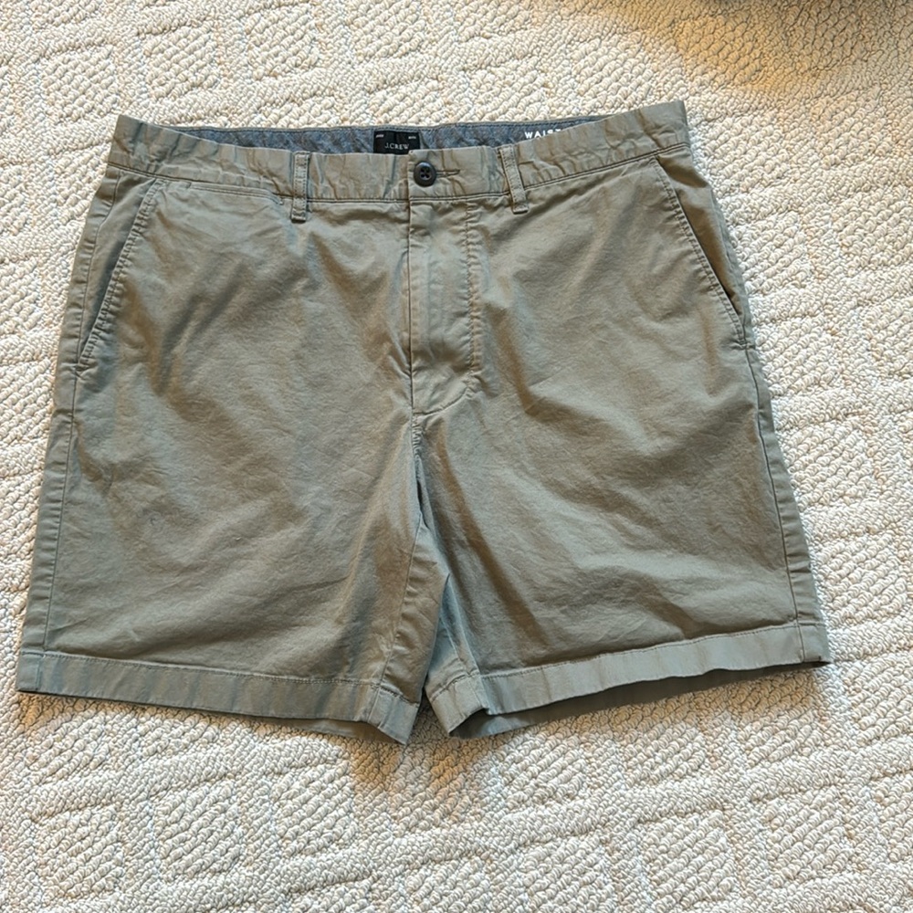J.Crew 7" stretch chino short